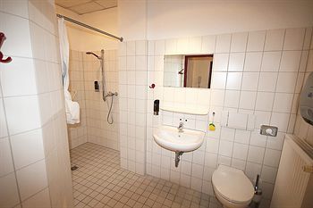 Hostal B&l Hostel