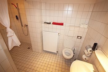 Hostal B&l Hostel