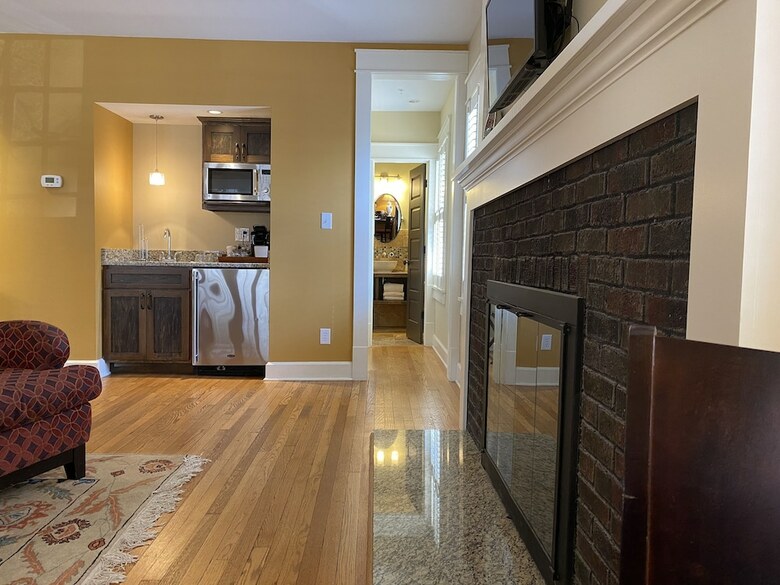 Bed & Breakfast Showers Inn