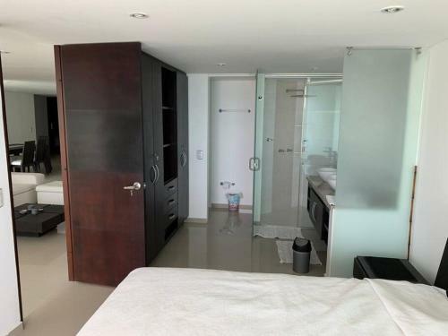 Luxury Apartment With Breathtaking Views And Beach