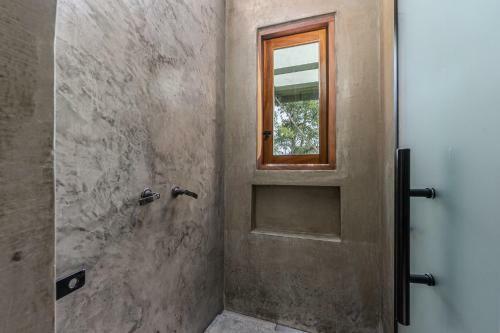 Caba�as Con Jacuzzi Privado En Venecia By Housy Host