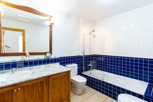 Holidayvilla Marina 2- Beachfront, Wifi , Sea View By Holidayshome