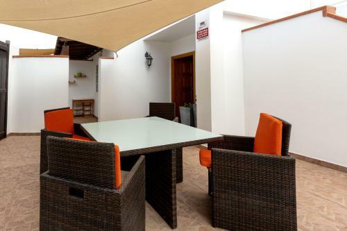 Holidayvilla Marina 2- Beachfront, Wifi , Sea View By Holidayshome