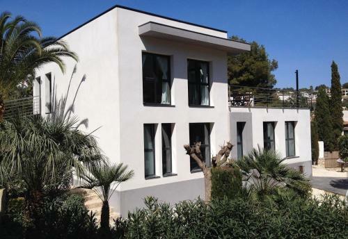Villa Lynn In Benissa Next To Mora