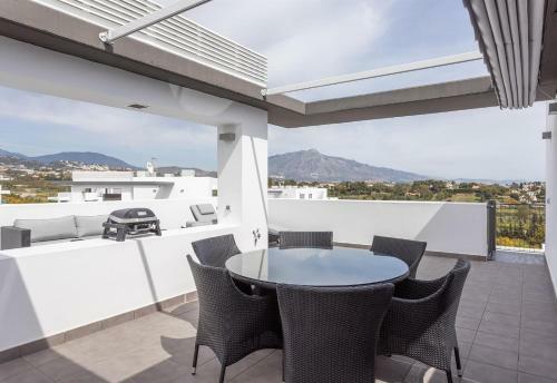 New Penthouse Apartment In Marbella