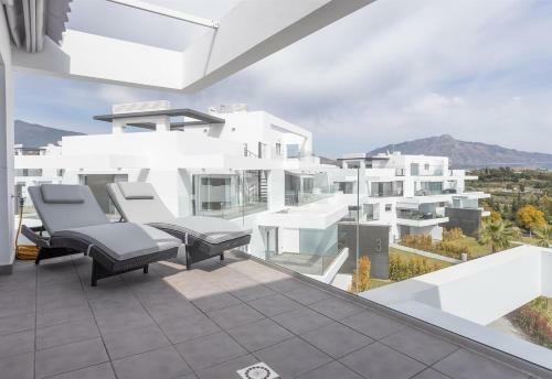 New Penthouse Apartment In Marbella