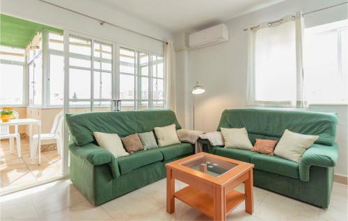 Nice Apartment In Fuengirola With Wifi And 3 Bedrooms