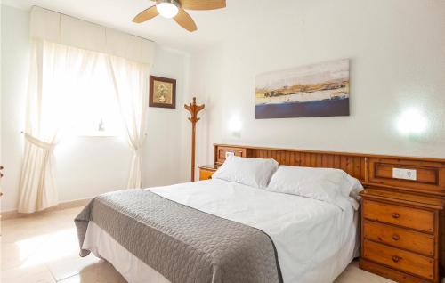 Nice Apartment In Fuengirola With Wifi And 3 Bedrooms
