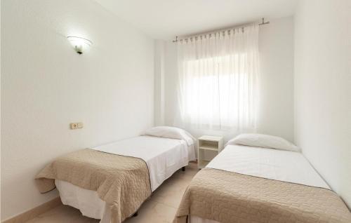 Nice Apartment In Fuengirola With Wifi And 3 Bedrooms