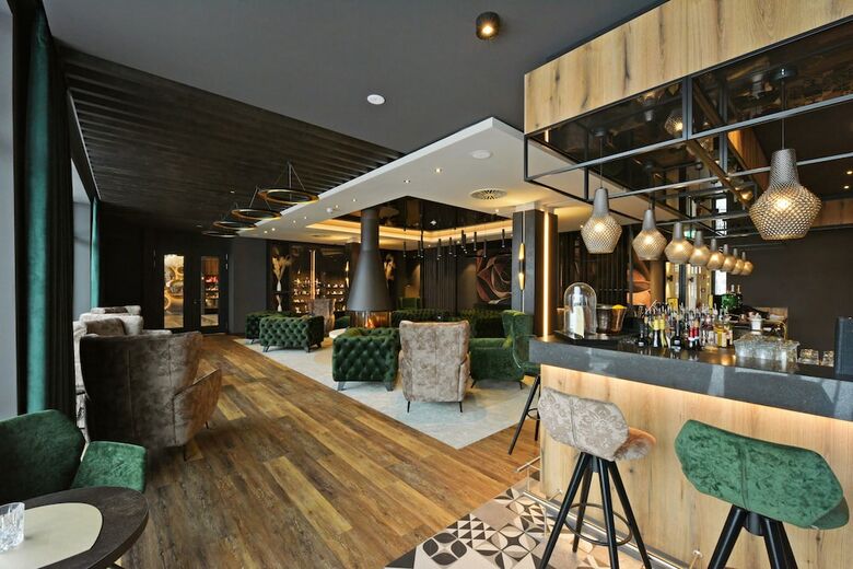Hotel Demas Garni