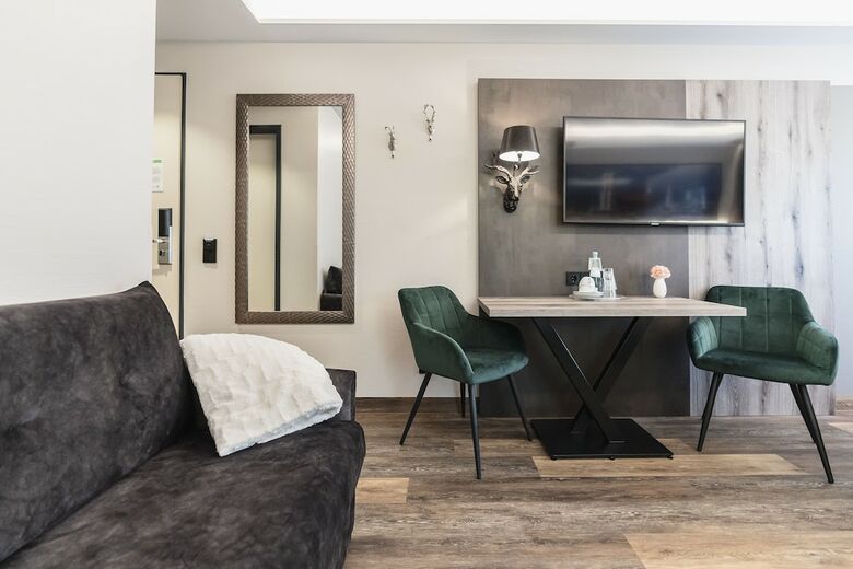 Hotel Demas Garni