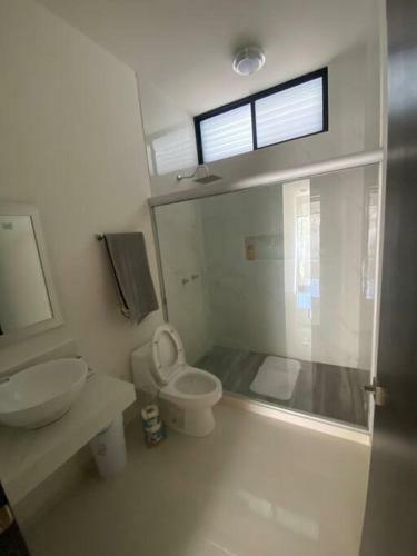 Hermosa Casa De Hu�sped Sector Jade