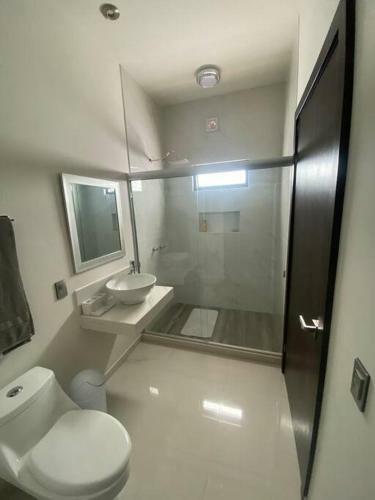 Hermosa Casa De Hu�sped Sector Jade