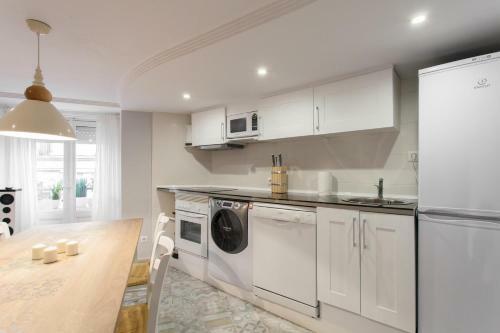 For You Rentals Plaza Mayor Apartment Pos26