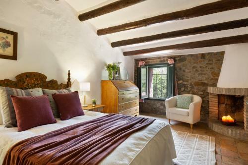Casa Can Burjats Con Piscina Y Chimenea