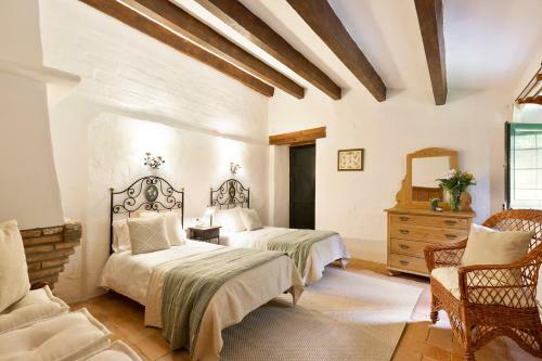 Casa Can Burjats Con Piscina Y Chimenea
