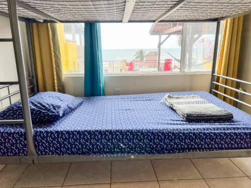 Ith Lazy Lobster Surf Hostel & Cowork