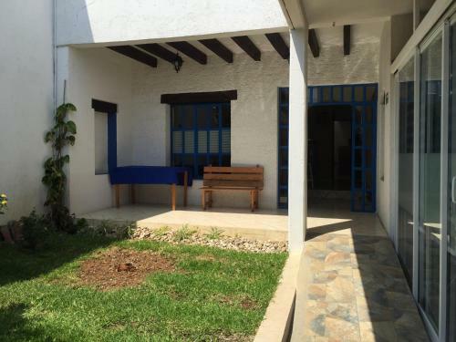 Agbhub Coworking & Rooms