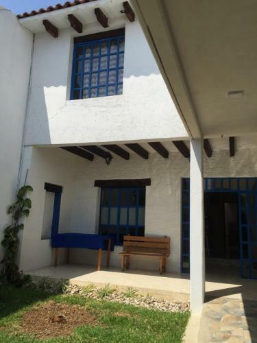Agbhub Coworking & Rooms