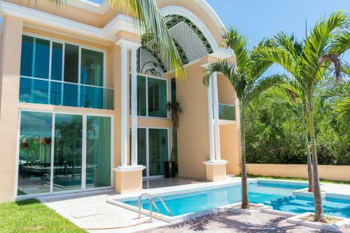 Villa Mansi�n Serenity