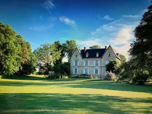 Bed & Breakfast Le Donjon D'anthon