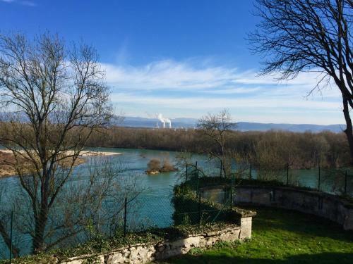 Bed & Breakfast Le Donjon D'anthon