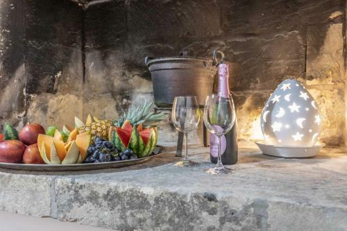 Hostal Marigi� Rooms & Restaurant