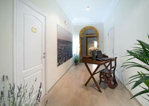 Hostal Blanc Guest House