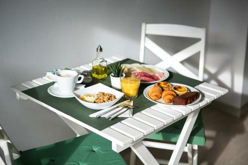 Hostal Blanc Guest House