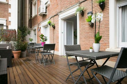 Hostal Blanc Guest House