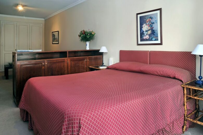 Mayla Apartments