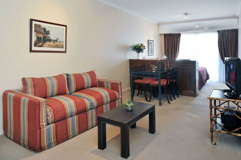 Mayla Apartments