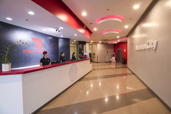 Tune Hotel Aseana City