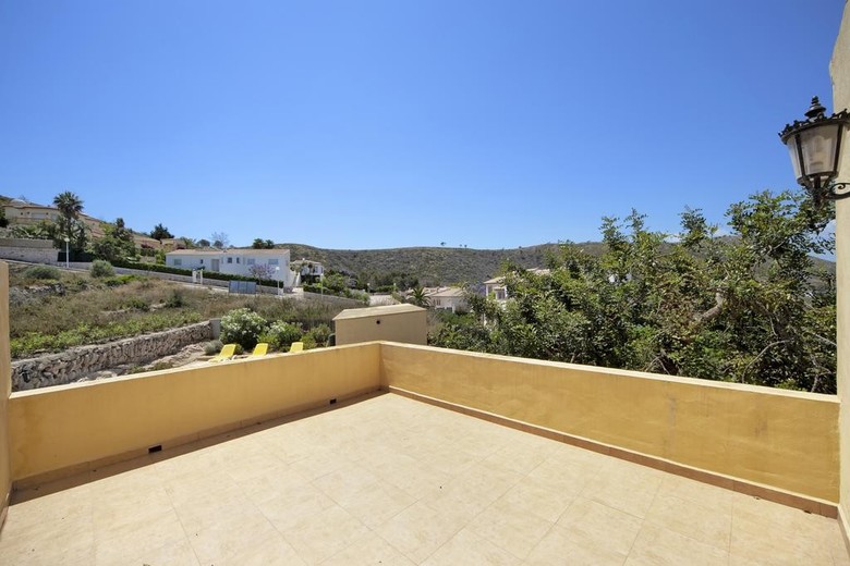 Sunny Villa