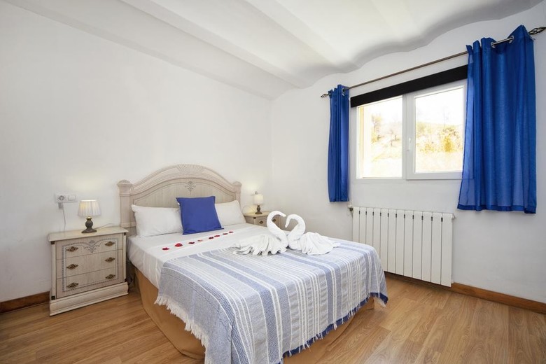 Sunny Villa