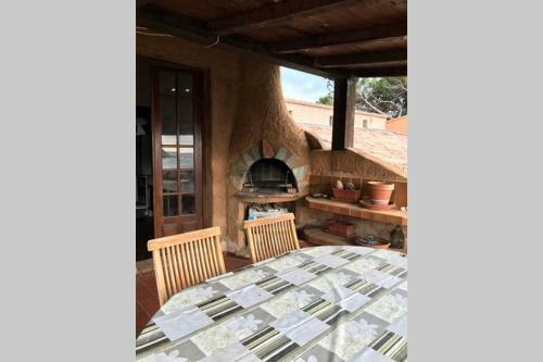 Demi Villa � 500m De La Plage Avec Vue Sur Mer.