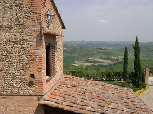 Stone Farmhouse In Castelfiorentino With Swimming Pool