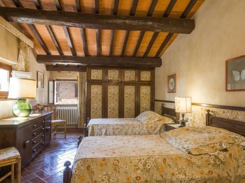 Stone Farmhouse In Castelfiorentino With Swimming Pool