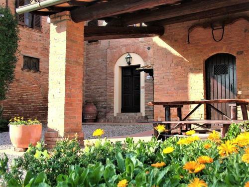 Stone Farmhouse In Castelfiorentino With Swimming Pool