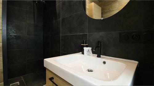 Apartamento Homey Cozy - New / Centre / Balcon Priv� / Proche Geneve