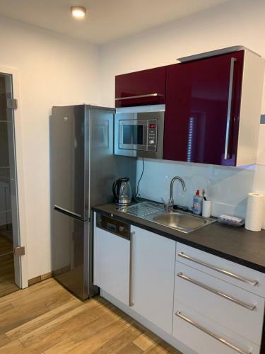 Apartamento 2-zimmer-wohnung Bei N�rnberg Mit S-bahn-anschluss