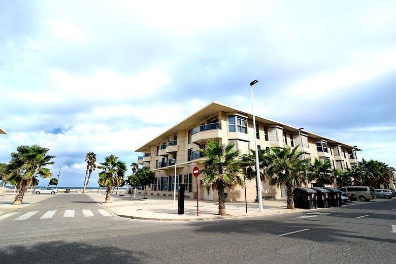 Valencia Beach Apartments