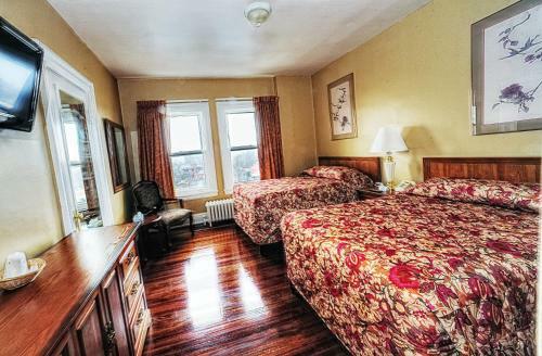 Lenox Hotel And Suites