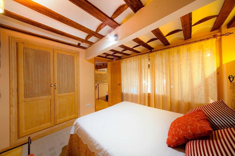 Apartamentos Casa De La Mezquita