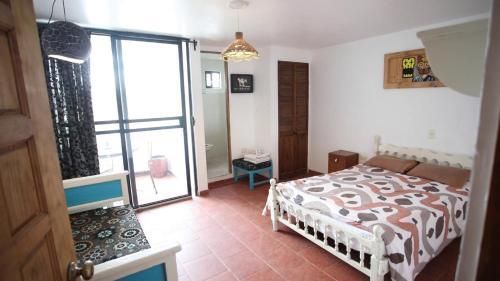 Hotel Hostal El Cascabel