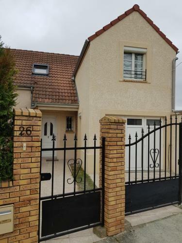 Apartamento Maison � 10 Min De Paris