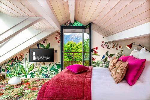 Les Villas Des Tresoms Lake & Spa Resort