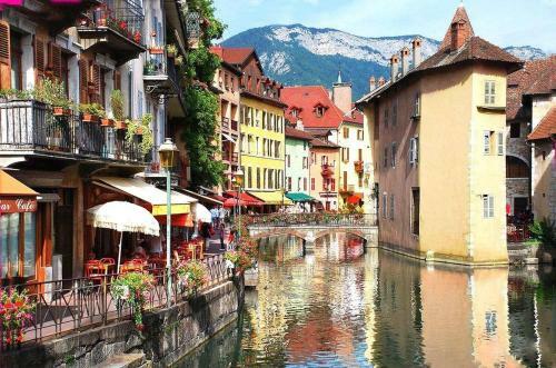 Apartamentos La Petite Venise