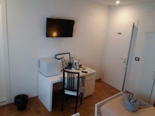 B&B Celeste