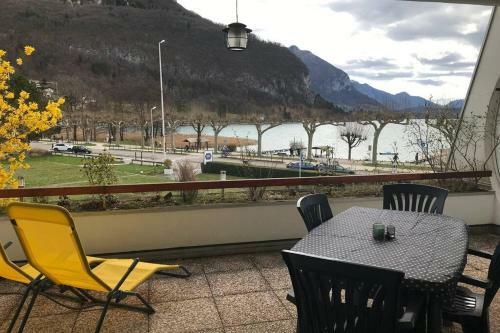Apartamento Chez Jacques - Terrasse Avec Vue Lac Et Montagne